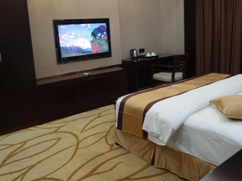 Kololo Courts Executive Suite Room